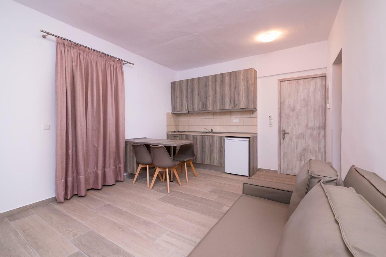Kentrikon Rooms III & Mint House Limenaria  Buitenkant foto
